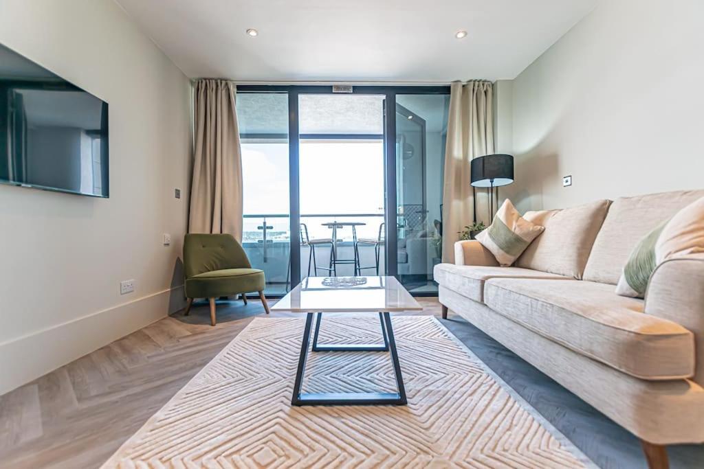 Apartment Open Balconey River View! Wow Liverpool
